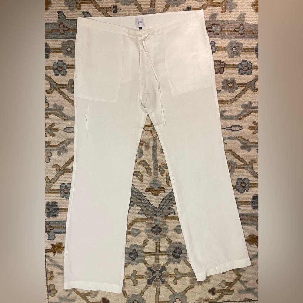 CAbi White Linen Draw String Pants.  Size Small.